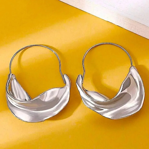 Silver Geometric Dangle Irregular Drop Earrings - Picture 3 of 5